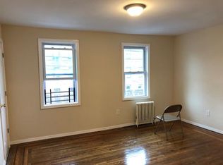 31 Tompkins St, Staten Island, NY 10304