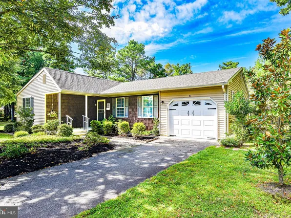 3 Brookdale Ct, Manchester Township, NJ 08759