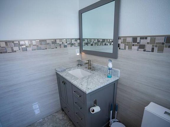 5th image of 12782 Pine Way Dr