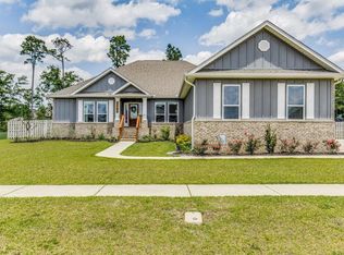 2762 Elkhorn Dr, Pace, FL 32571