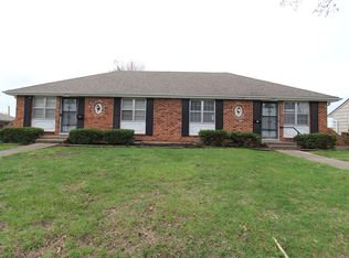 9427 Ballentine St, Overland Park, KS 66214