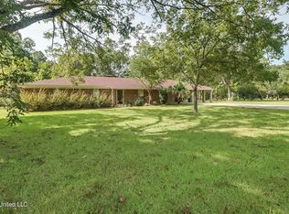 4008 Sentinel Dr, Moss Point, MS 39562