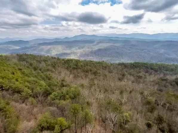 5906 Tower Rd, Tallassee, TN 37878