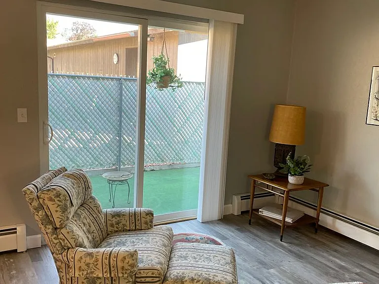 Heather Ridge - Beautiful Remodeled Apartments — Photo 14
