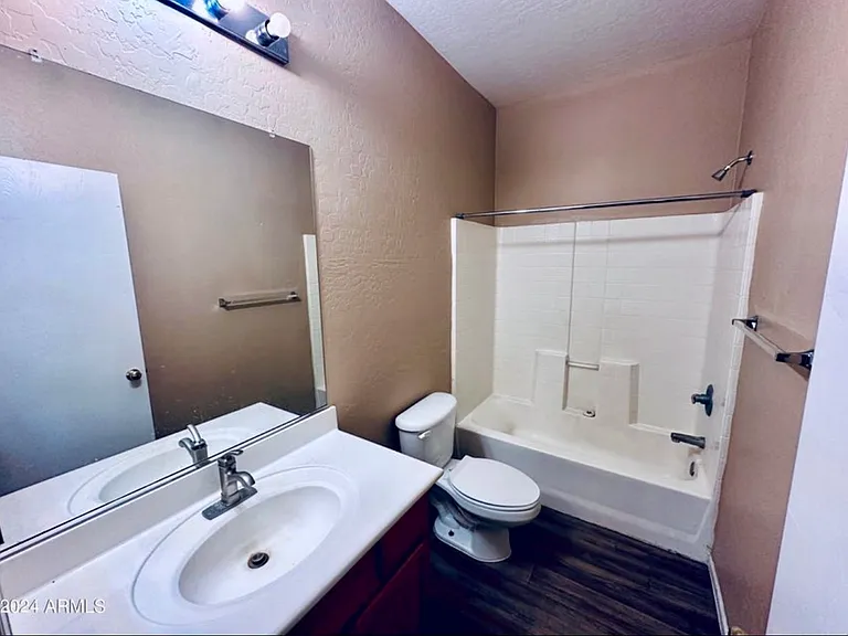 2027 E University Dr #113 — Photo 6