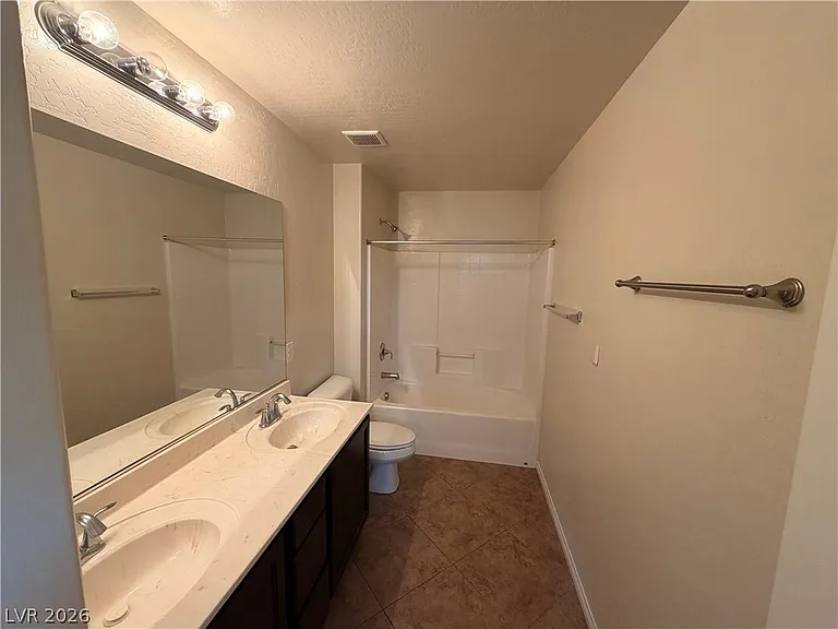 440 Eagle Glen Rd — Photo 8