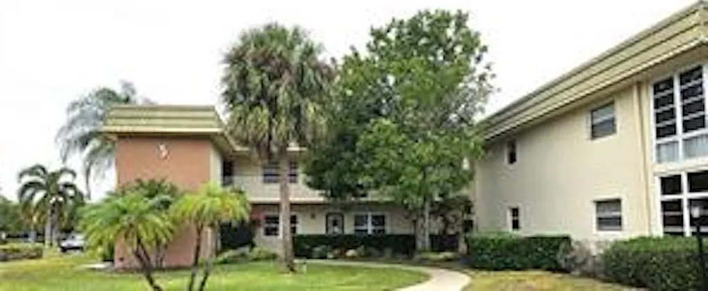 2 bed, 962 sqft, $1,800 — Photo 1