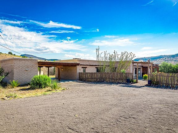 3rd image of 107 Hidden Valley Dr