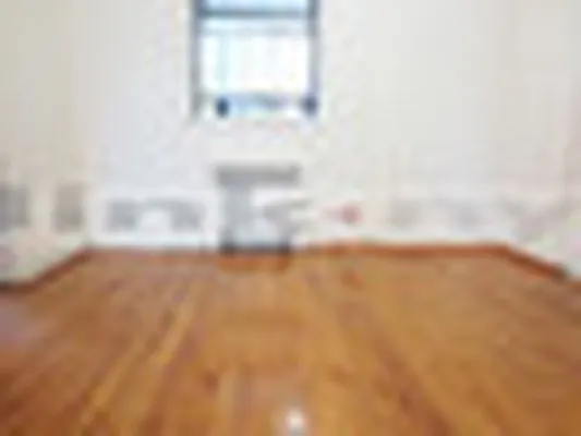 Rented by Link NY Realty | media 2