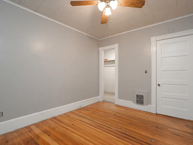 406 Front St #1 — Photo 18