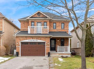 31 Four Winds Dr, Whitby, ON L1N 9R8