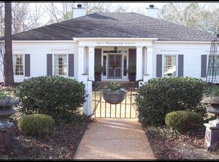 2007 Devon Dr, Albany, GA 31721