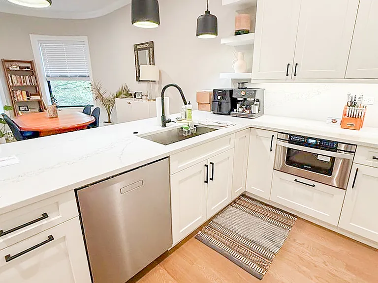 2244 N Kenmore Ave #2S — Photo 5