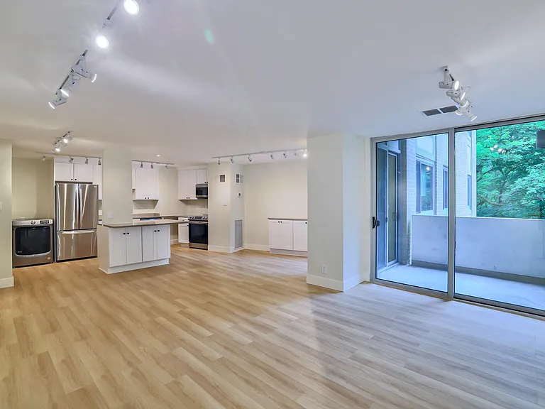 4601 N Park Ave #110 — Photo 9