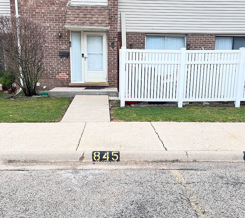 1st image of 845 White Oak Ln