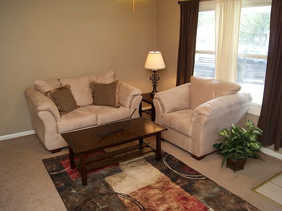 4th image of 2407 Sequoya Dr