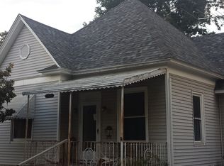 1227 W Broadway St, Webb City, MO 64870