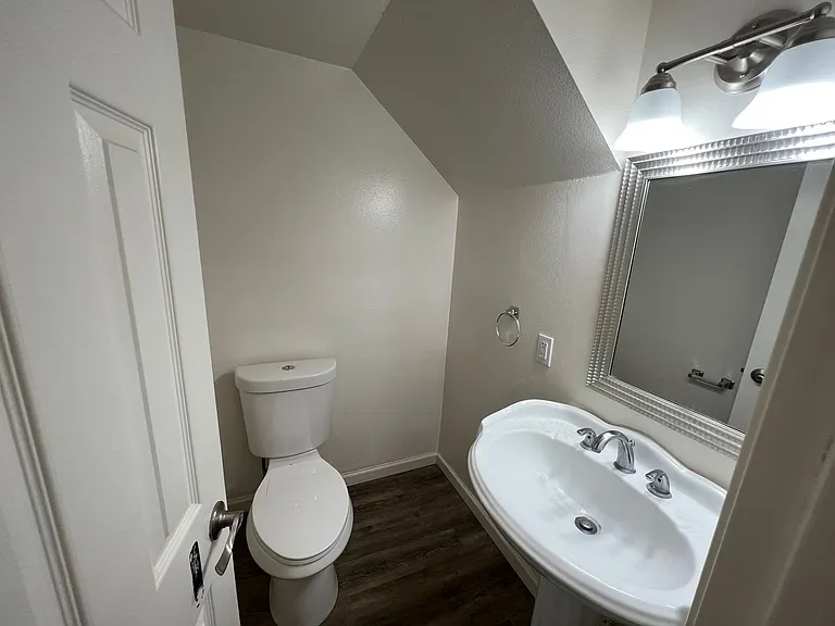 10418 Stratton Ct — Photo 5