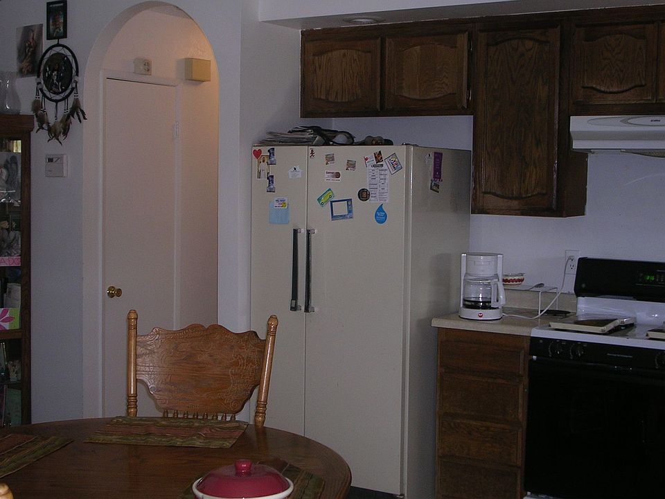 2nd image of 904 Gaylene Dr