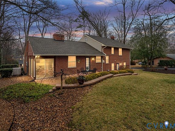 3rd image of 8319 Whitewood Rd