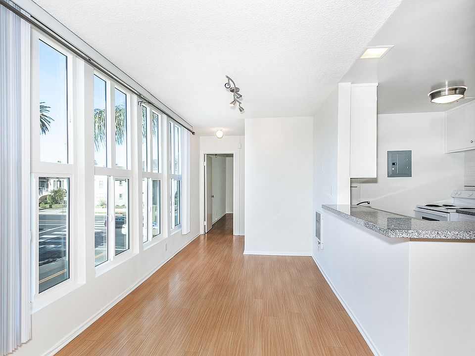 1st image of 1010 S Bedford St #201
