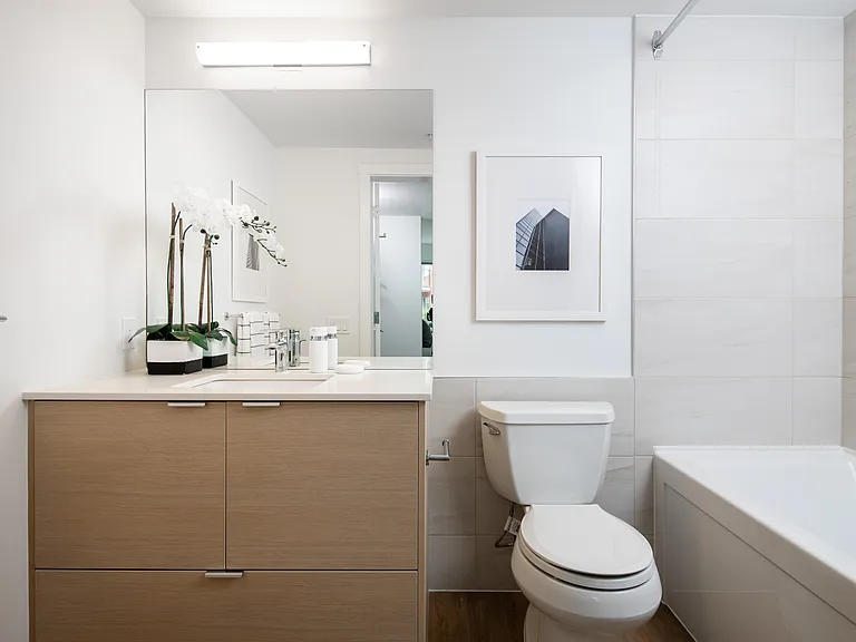 3655 Victoria Dr — Photo 44