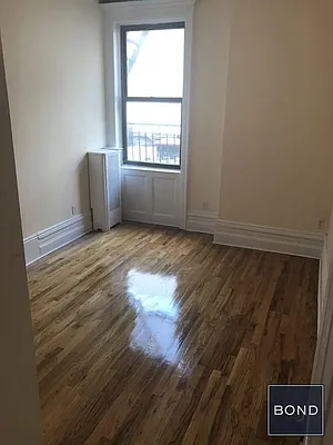 Rented by Bond New York | media 27