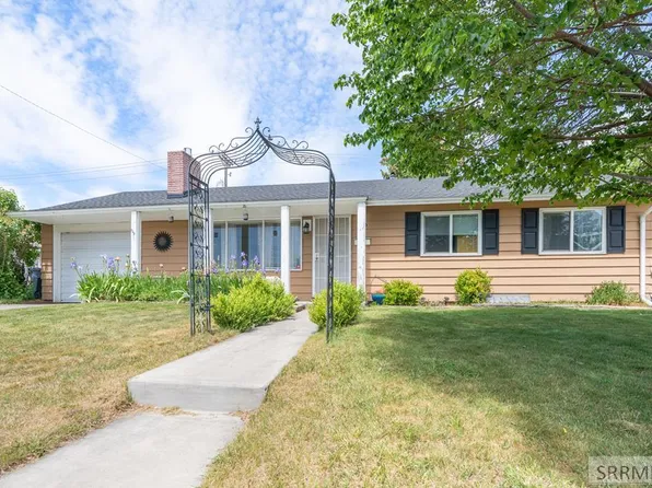 1704 Brentwood Dr, Idaho Falls, ID 83402
