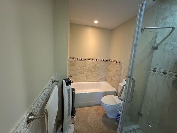 3rd image of 700 Evergreen Ct