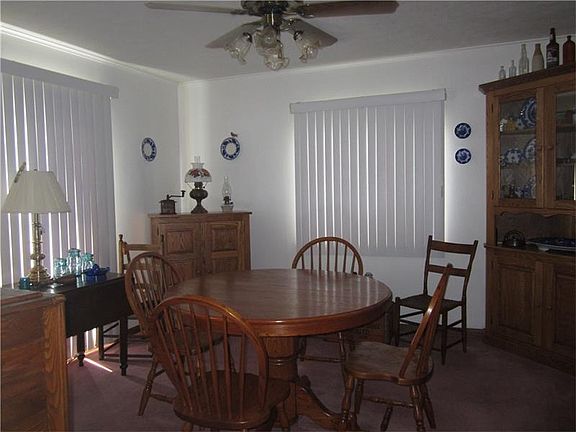 3rd image of 320 Beaver St