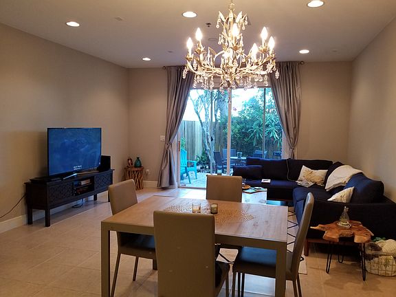 5th image of 732 NE 7th Ave