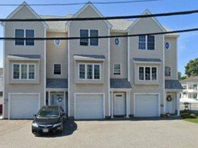 3 Meadowcroft St, Lowell, MA, 01852