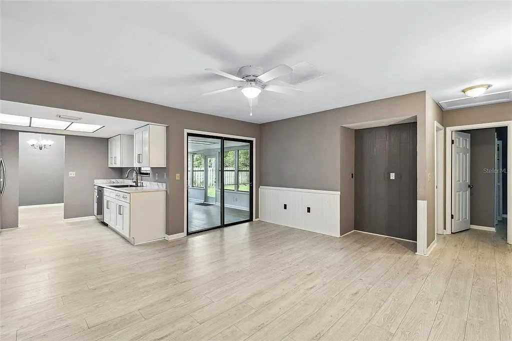 4 bed, 2.0 bath, 2107 sqft, $2,695 — Photo 2