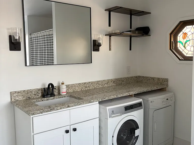 516 Mound Ct #2 — Photo 15