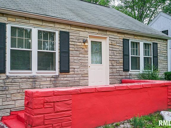 4th image of 3427 N El Vista Ave