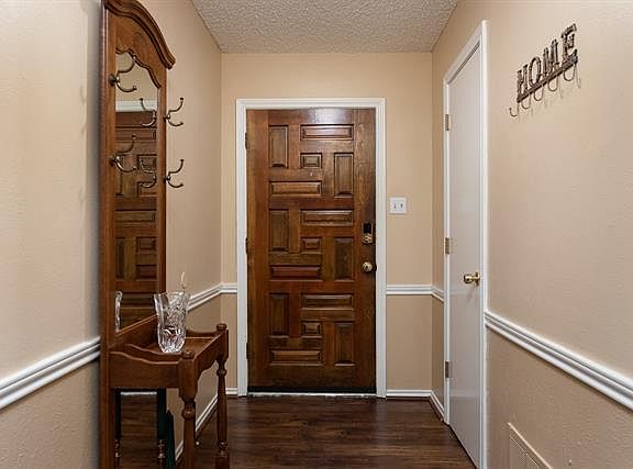4th image of 422 Dinalynn Dr