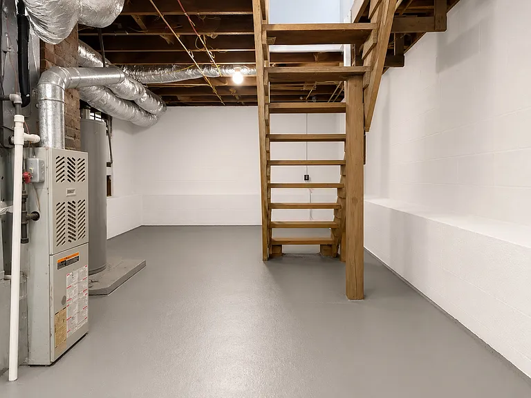632 S Harlan Ave #C — Photo 22