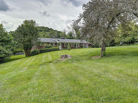 5th image of 217 Sequoyah Dr