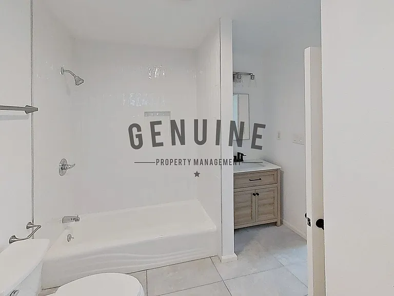 1145 W McFadden Ave — Photo 20