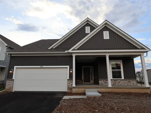 426 Colonial Club Rd, Commercial Point, OH 43116