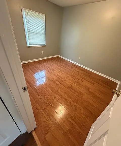 204 S Madison St — Photo 5