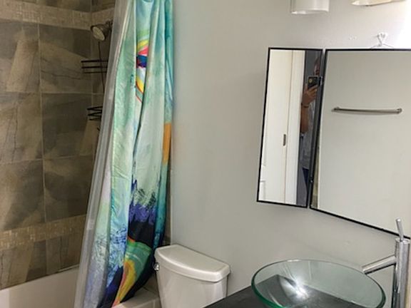 5th image of 2041 Essex Ct