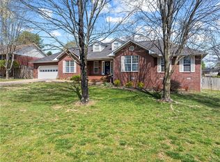 1213 W Rogers Ave, Harrison, AR 72601