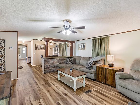 3rd image of 17595 Joe Sevario Rd