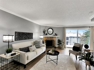 2511 S 248th St APT B15, Kent, WA 98032