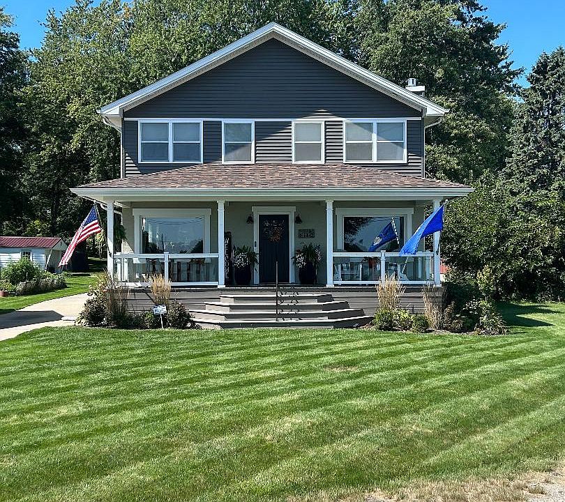 1st image of 1018 River Rd