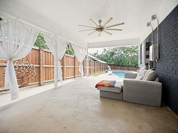 2nd image of 7041 Payte Ln