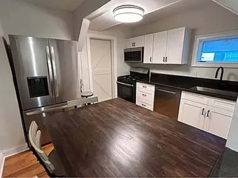 64 South St #2 — Photo 4