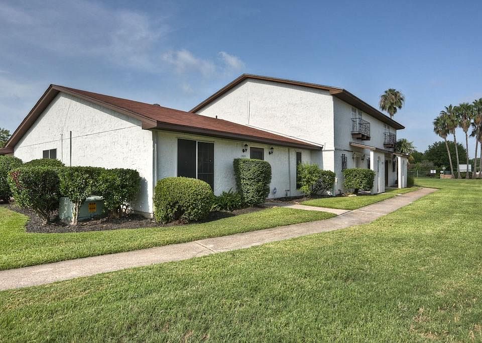 1st image of 1835 Country Village Blvd