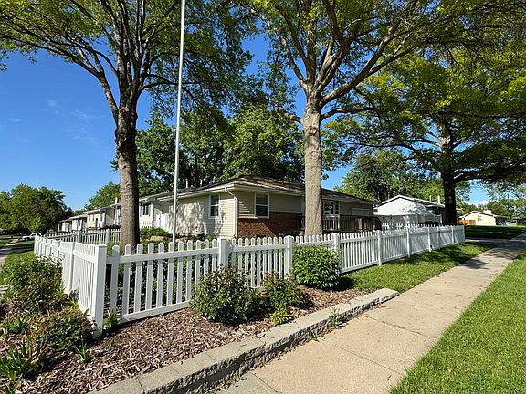 2nd image of 7100 Yosemite Dr